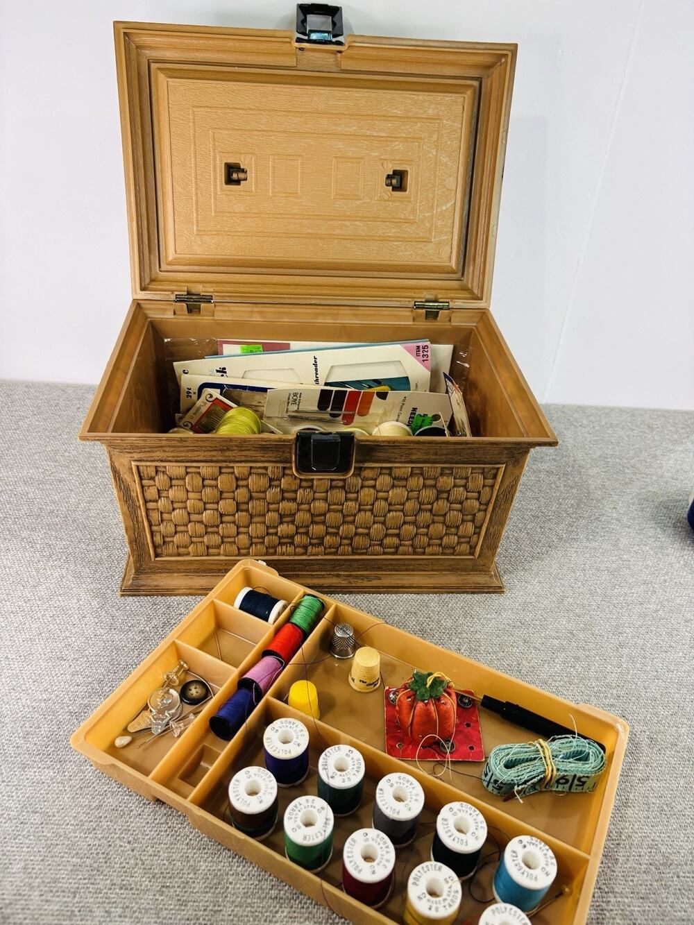 Vintage Lerner Sewing Box w Lift Out Tray Thread Needles Notions Organizer